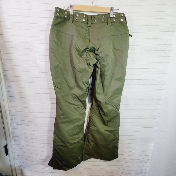 POWDER ROOM OLIVE GREEN STUDDED SNOWBOARD PANTS, SZ MEDIUM - Picture 8 of 16